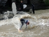 Wellenreiten im Eisbach